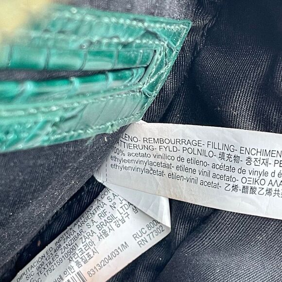 ZARA Basic Green Croc Embossed Faux Leather Top Handle Crossbody Zip Bag - Picture 12 of 15